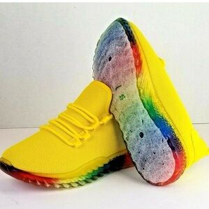 Wanted (7.5) affinity Lace up low-profile sneaker with two-toned sole waterproof